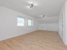 Prodej domu 199 m², pozemek 1102 m²