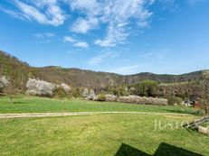 Prodej stavebního pozemku 4525 m²