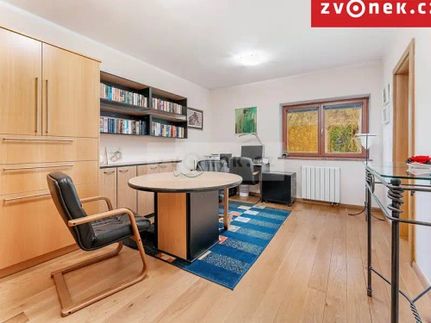 Prodej vily 540 m², pozemek 1250 m²