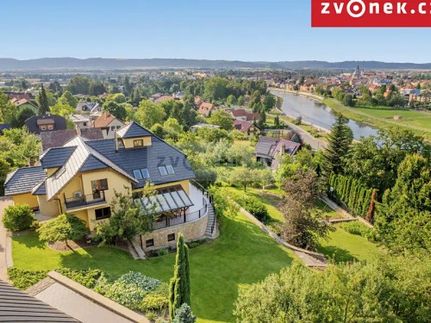 Prodej vily 540 m², pozemek 1250 m²