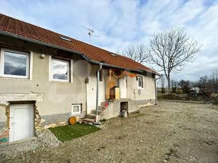 Prodej domu 300 m², pozemek 1690 m²