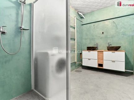 Prodej domu 219 m², pozemek 5239 m²