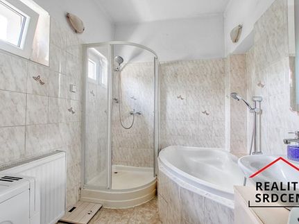 Prodej domu 331 m², pozemek 3964 m²