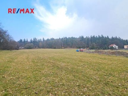 Prodej stavebního pozemku 809 m²