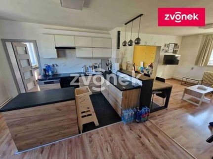 Prodej domu 530 m², pozemek 7212 m²