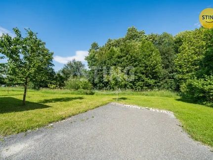 Prodej stavebního pozemku 1366 m²