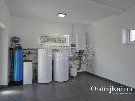 Prodej domu 216 m², pozemek 1000 m²