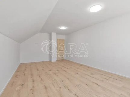 Prodej domu 199 m², pozemek 1000 m²