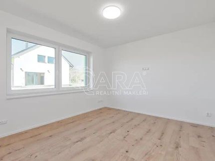 Prodej domu 199 m², pozemek 1000 m²
