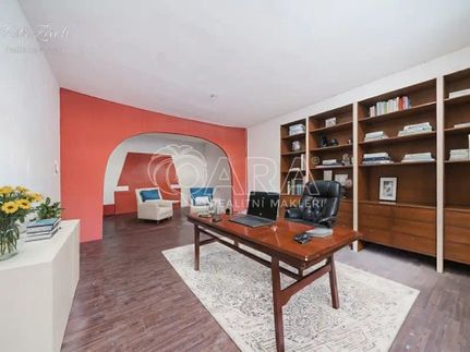 Prodej domu 233 m², pozemek 329 m²