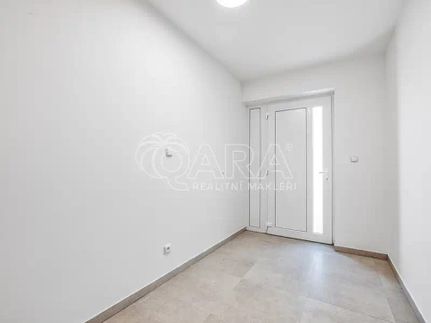 Prodej domu 199 m², pozemek 1000 m²