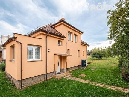 Prodej domu 300 m², pozemek 2100 m²