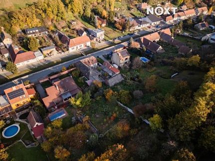 Prodej stavebního pozemku 795 m²