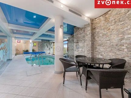 Prodej vily 540 m², pozemek 1250 m²