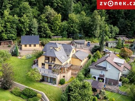 Prodej vily 540 m², pozemek 1250 m²