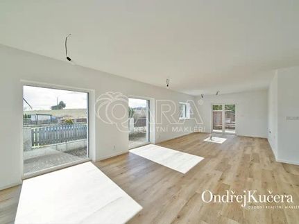 Prodej domu 216 m², pozemek 1000 m²