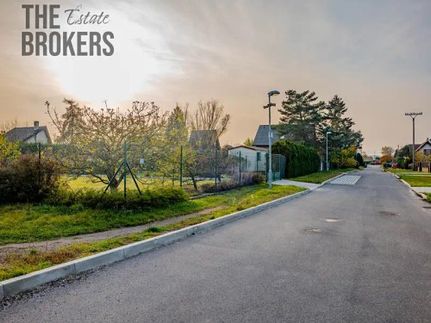 Prodej stavebního pozemku 729 m²