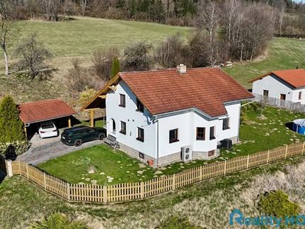 Prodej domu 198 m², pozemek 1397 m²