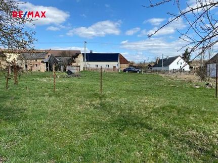 Prodej stavebního pozemku 2775 m²