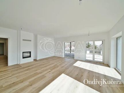 Prodej domu 216 m², pozemek 1000 m²