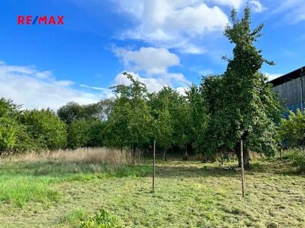 Prodej stavebního pozemku 2775 m²
