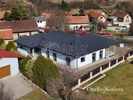 Prodej domu 216 m², pozemek 1000 m²