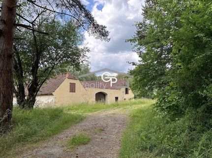 Prodej zemědělské usedlosti 120 m², pozemek 8582 m²