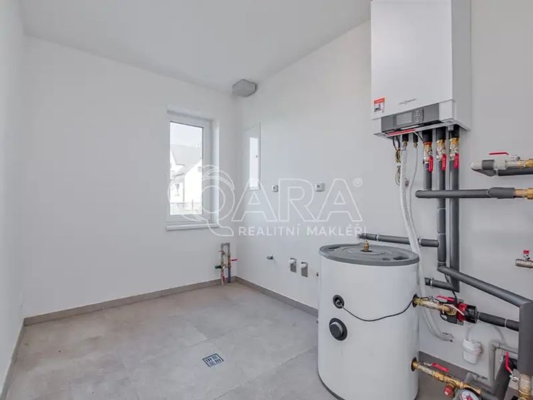 Prodej domu 199 m², pozemek 1102 m²