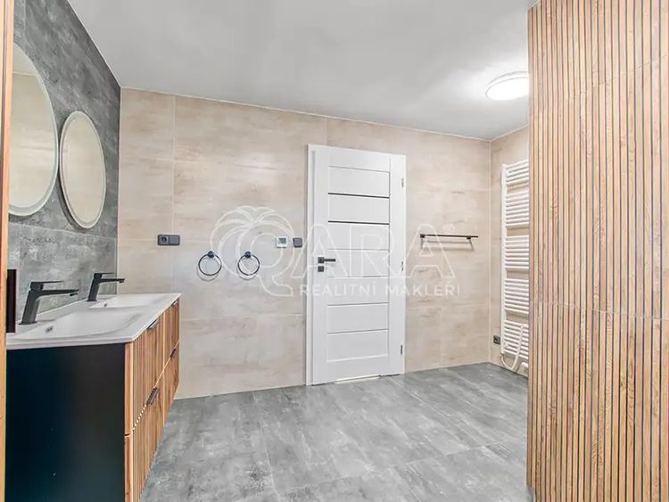 Prodej domu 220 m², pozemek 1891 m²