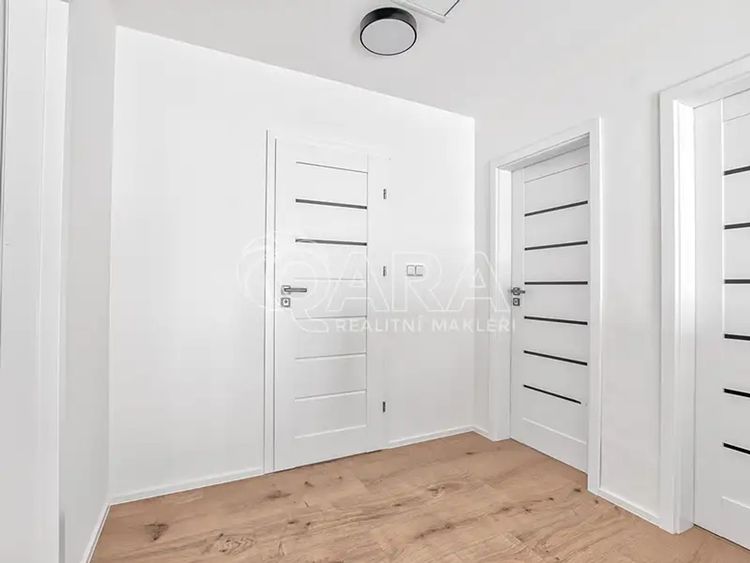 Prodej domu 199 m², pozemek 1102 m²