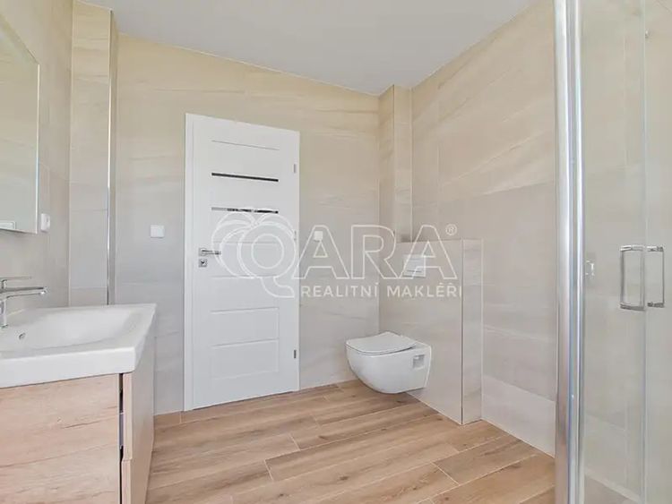 Prodej domu 199 m², pozemek 1102 m²