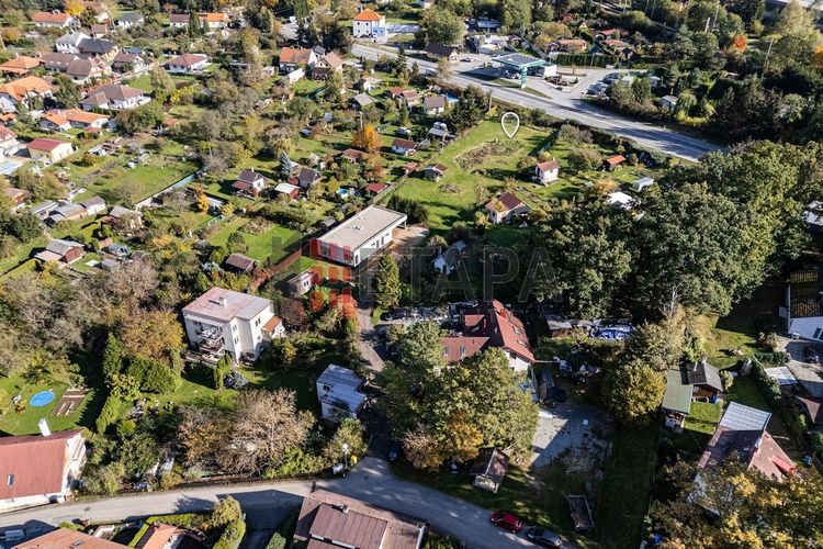 Prodej stavebního pozemku 1198 m²