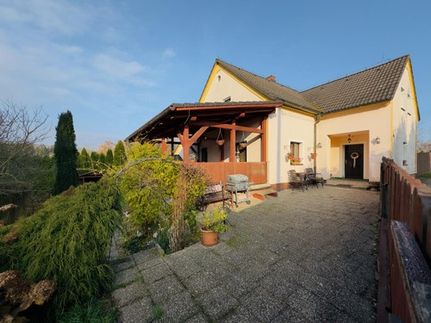 Prodej domu 239 m², pozemek 2776 m²