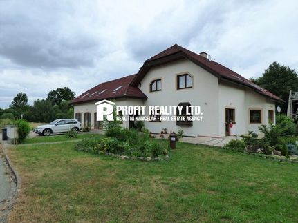 Prodej domu 792 m², pozemek 17934 m²