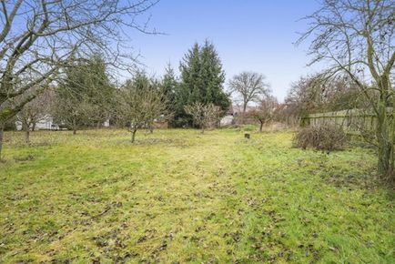 Prodej stavebního pozemku 1000 m²