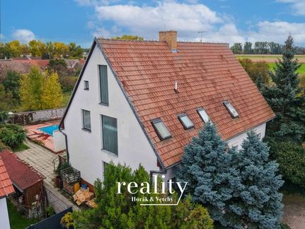 Prodej domu 480 m², pozemek 932 m²