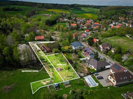 Prodej stavebního pozemku 967 m²
