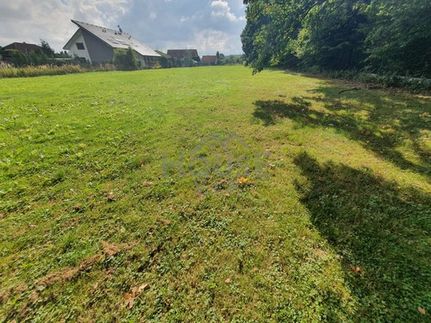 Prodej stavebního pozemku 4297 m²