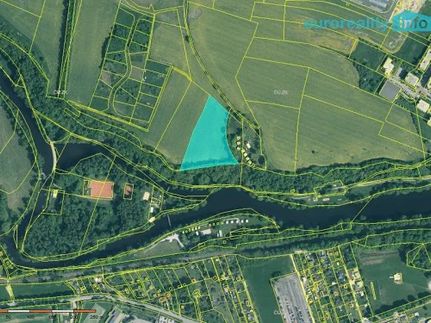 Prodej stavebního pozemku 3986 m²