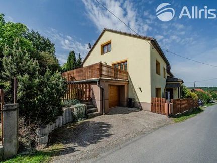 Prodej domu 221 m², pozemek 343 m²
