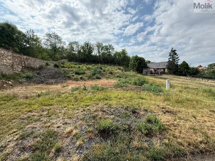 Prodej stavebního pozemku 1657 m²
