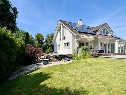 Prodej vily 350 m², pozemek 2026 m²