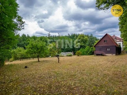 Prodej stavebního pozemku 3332 m²