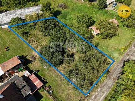 Prodej stavebního pozemku 894 m²