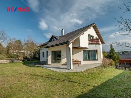 Prodej domu 300 m², pozemek 1153 m²
