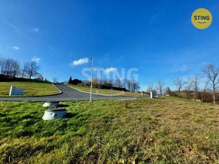 Prodej stavebního pozemku 1037 m²