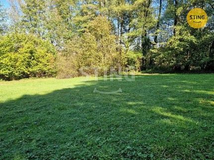 Prodej stavebního pozemku 1642 m²