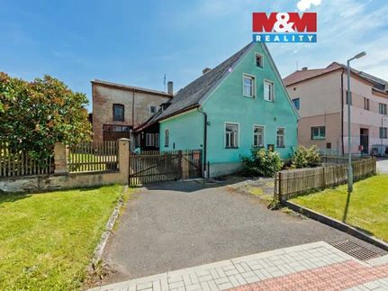 Prodej domu 250 m², pozemek 673 m²