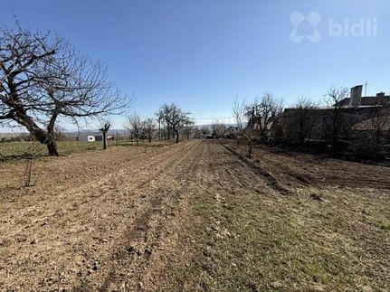 Prodej stavebního pozemku 1000 m²