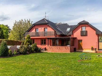 Prodej domu 240 m², pozemek 840 m²